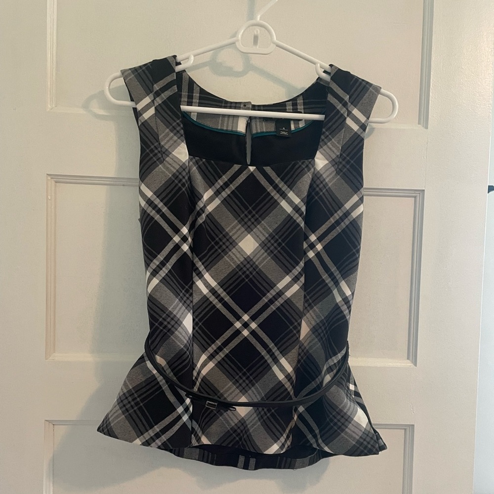 White House Black Market top